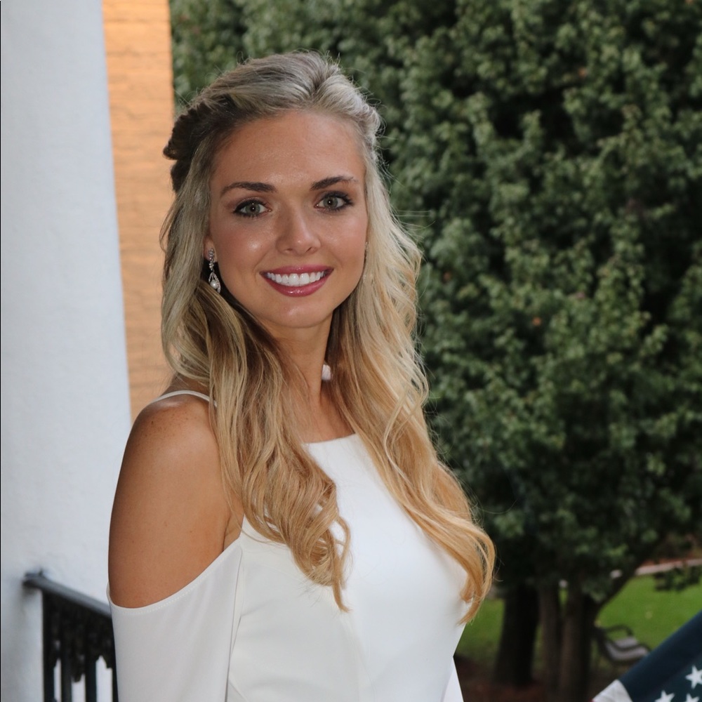 Meet your Posher, Kelsey